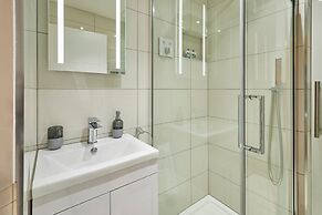 Host Stay 3 Metropole Towers