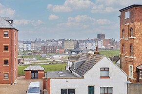 Host Stay 3 Metropole Towers