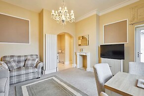 Host Stay 3 Metropole Towers