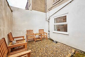 Host Stay Gray Street