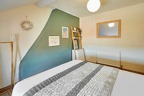 Host Stay Gray Street