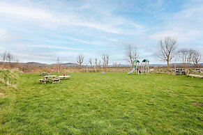 Host Stay Transporter Lodge