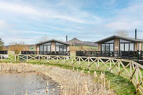 Host Stay Newport Bridge Lodge