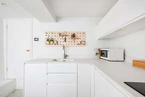 Central Georgian Townhouse With Free Parking