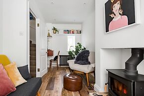 Central Georgian Townhouse With Free Parking