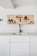 Central Georgian Townhouse With Free Parking