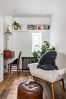 Central Georgian Townhouse With Free Parking