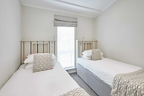 Host Stay Endeavour Lodge