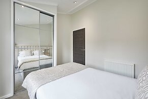 Host Stay Endeavour Lodge