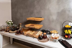 Mear Luxury Studio - Crete Garden Gem