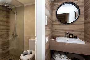 Mear Family Escape - Summer Cretan Getaway