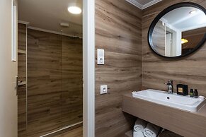 Mear Family Escape - Summer Cretan Getaway