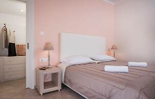 Mear Family Escape - Summer Cretan Getaway