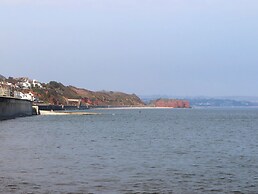 15 Summerland Avenue