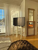 Charming Tynningö House With Sauna & BBQ