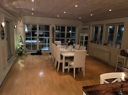 Charming Tynningö House With Sauna & BBQ