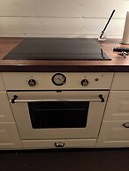 Charming Tynningö House With Sauna & BBQ