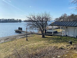 Charming Tynningö House With Sauna & BBQ