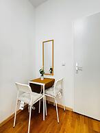 Comfy 4BR 10 Min Transport to Stadthalle