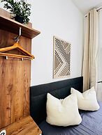 Comfy 4BR 10 Min Transport to Stadthalle