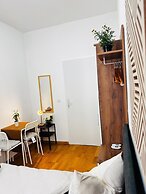 Comfy 4BR 10 Min Transport to Stadthalle