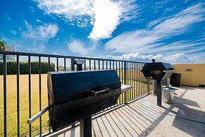 Phoenix V 1015 2 Bedroom Condo