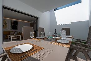 Chalet in Maspalomas With Heated Pool