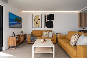 Chalet in Maspalomas With Heated Pool