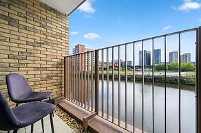 Manchester - Apartment - Sleeps 5 - Parking