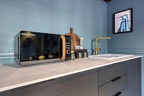 The Carlton Tavern Hotel