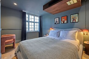 The Carlton Tavern Hotel