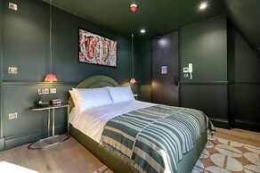 The Carlton Tavern Hotel