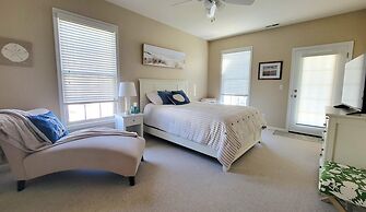 Sandy Bottom Circle 6301