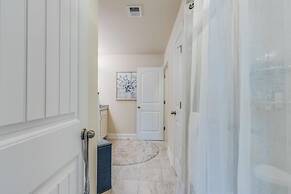 Catalina Circle 21520