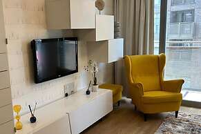 1-bed Apt, Sleeps 4, Central To Shops & Transport