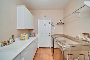 Spacious Golf Course Retreat - w/ Modern Kitchen