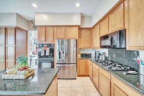 Spacious Golf Course Retreat - w/ Modern Kitchen