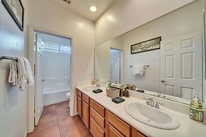 Spacious Golf Course Retreat - w/ Modern Kitchen