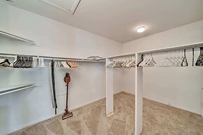 Spacious Golf Course Retreat - w/ Modern Kitchen