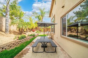 Spacious Golf Course Retreat - w/ Modern Kitchen
