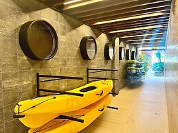 Hyde Park Lofts - by Living