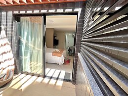 Hyde Park Lofts - by Living