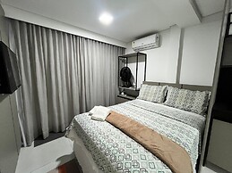 Hyde Park Lofts - by Living