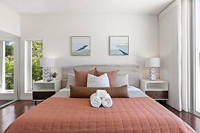 @ Marbella Lane - Cozy and Eccentric Design Home