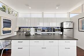 @ Marbella Lane - Cozy and Eccentric Design Home