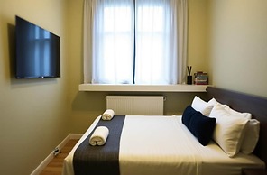 Modern 3-bed Apartment in Amsterdam