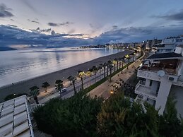 Bes' Sea View Studio