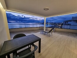 Bes' Sea View Studio