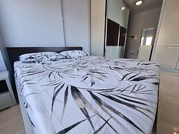 Bes' Sea View Studio