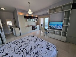 Bes' Sea View Studio